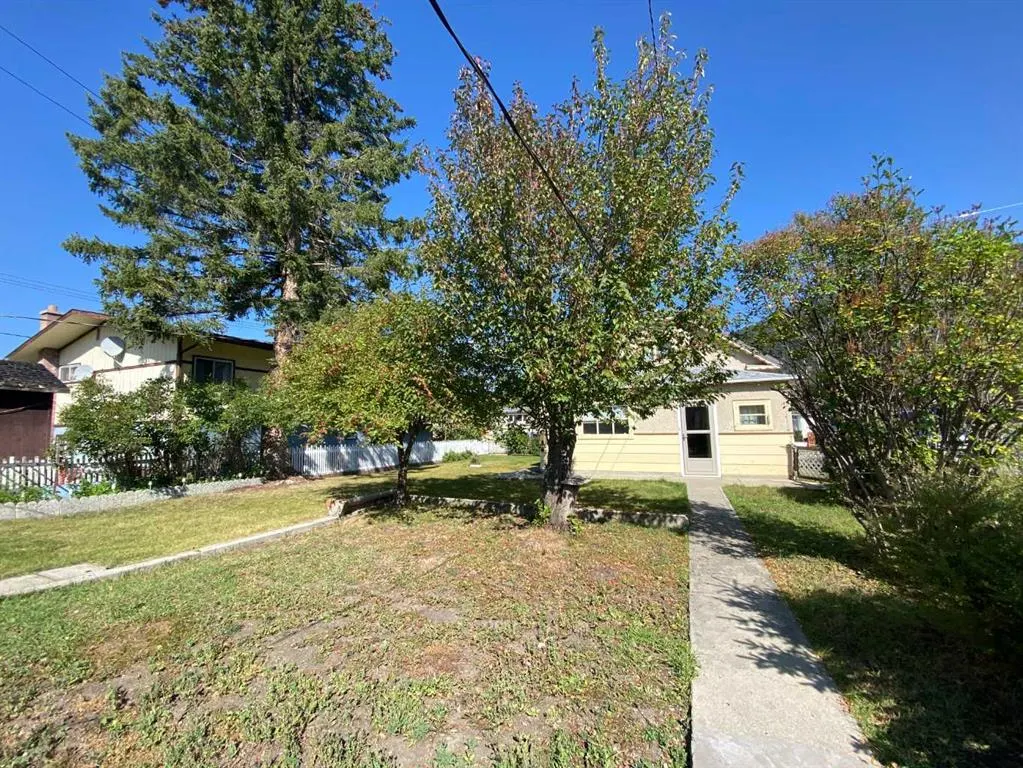 13014 18 Avenue