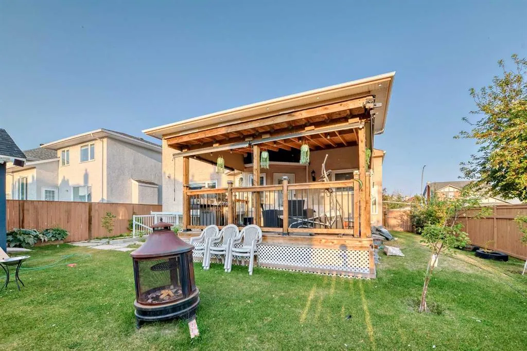 204 Coral Keys Green NE
