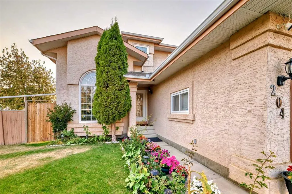 204 Coral Keys Green NE