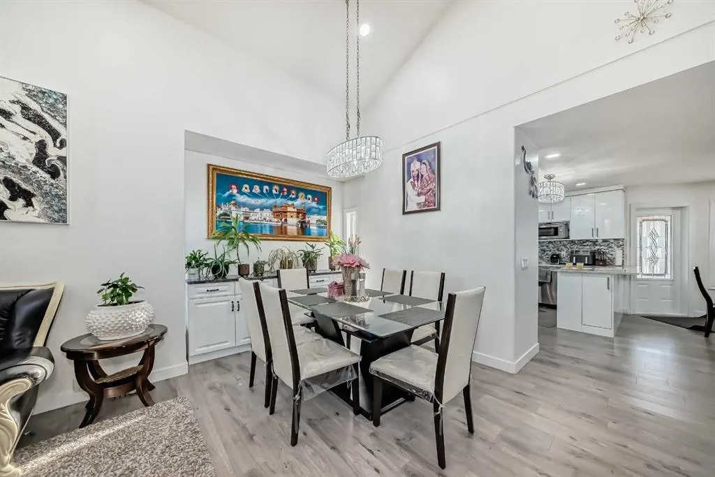 204 Coral Keys Green NE