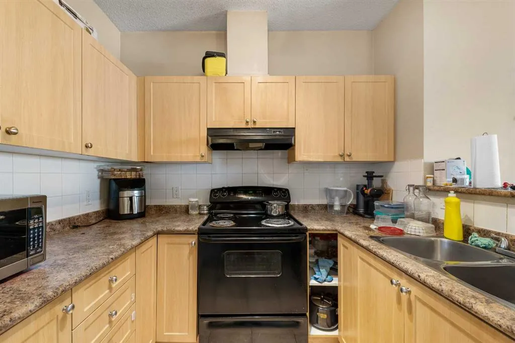 333 Taravista Drive NE, #1406