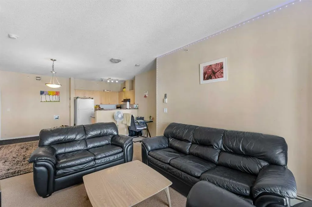 333 Taravista Drive NE, #1406
