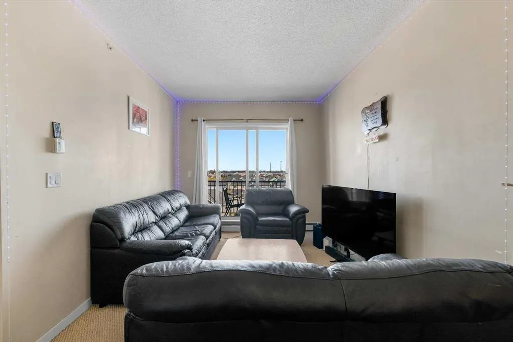333 Taravista Drive NE, #1406