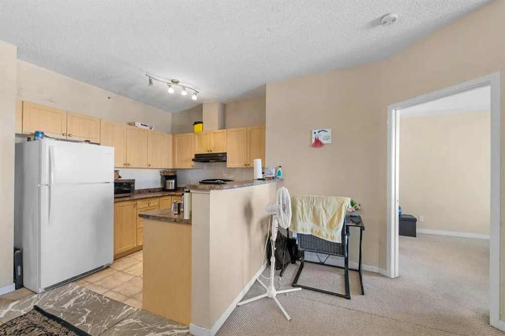 333 Taravista Drive NE, #1406