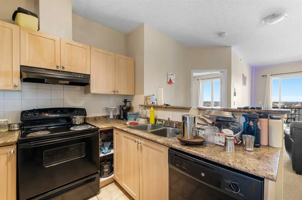 333 Taravista Drive NE, #1406