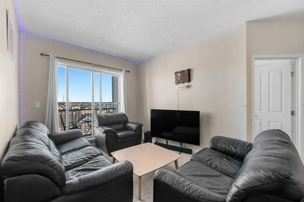 333 Taravista Drive NE, #1406