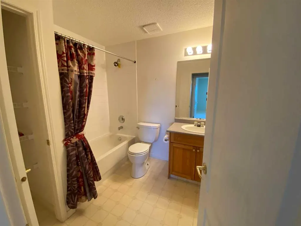 680 Cassils Road W, #103