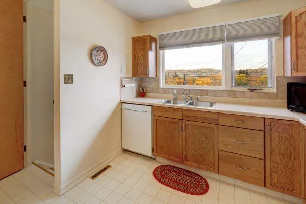 16 Cedar Crescent
