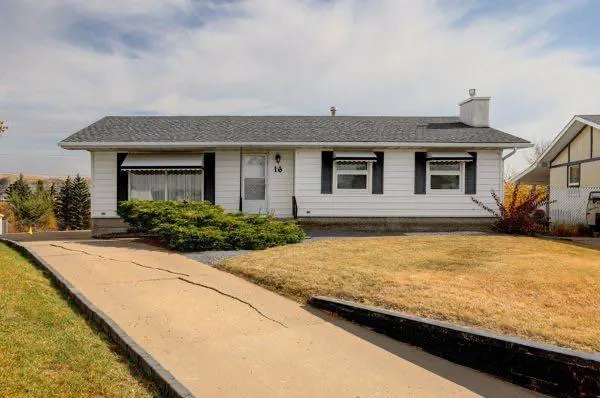 16 Cedar Crescent