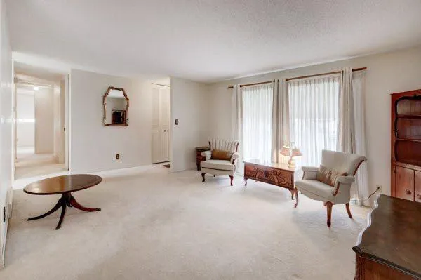 16 Cedar Crescent