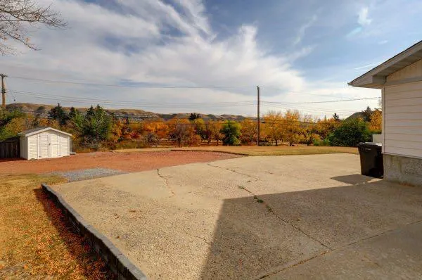 16 Cedar Crescent