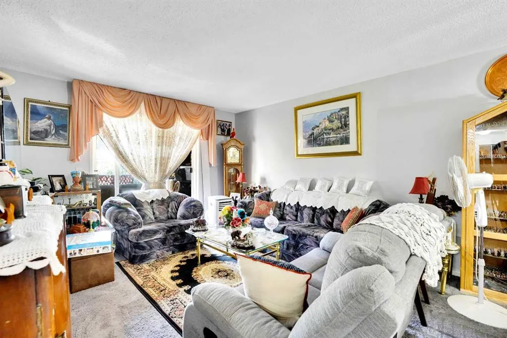21 Dover Point SE, #203