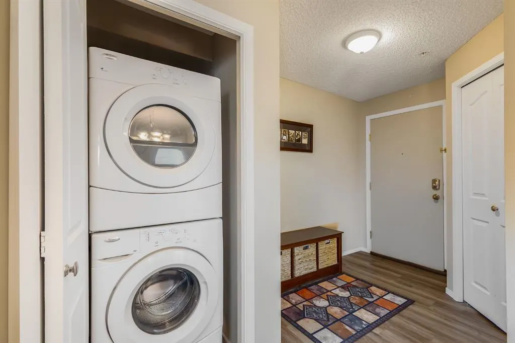 604 8 Street SW, #2301