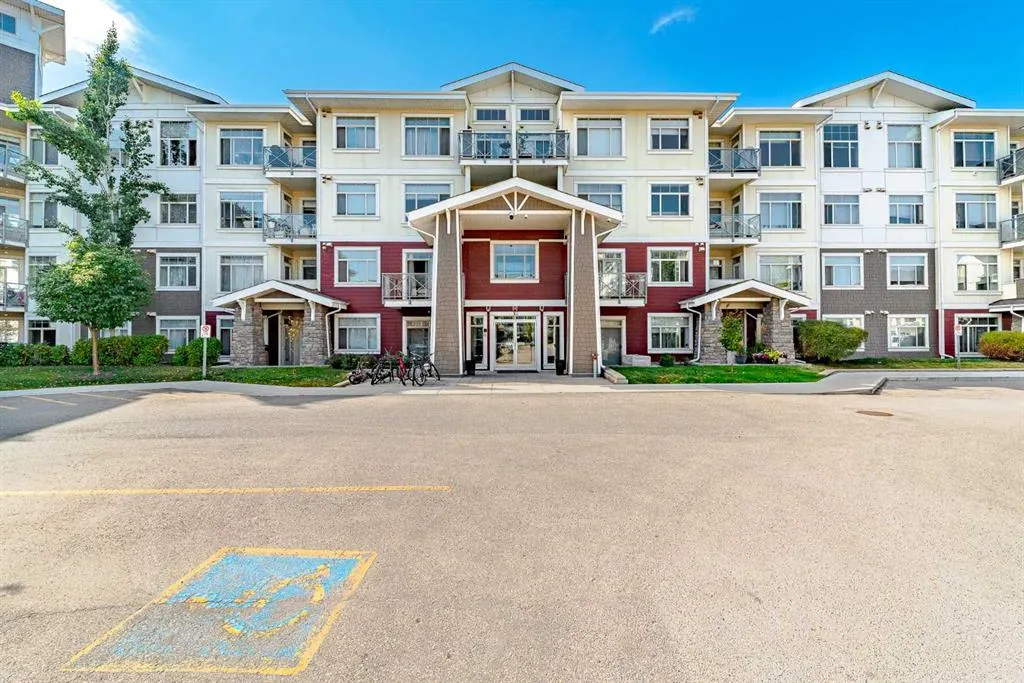 10 Auburn Bay Link SE, #212