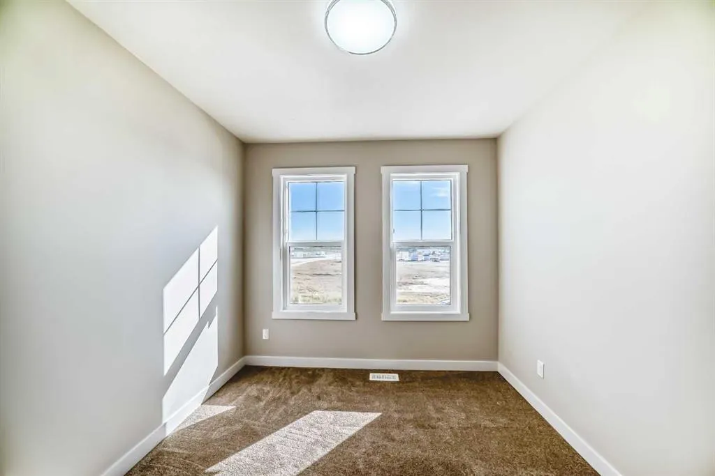 156 Belvedere Park SE