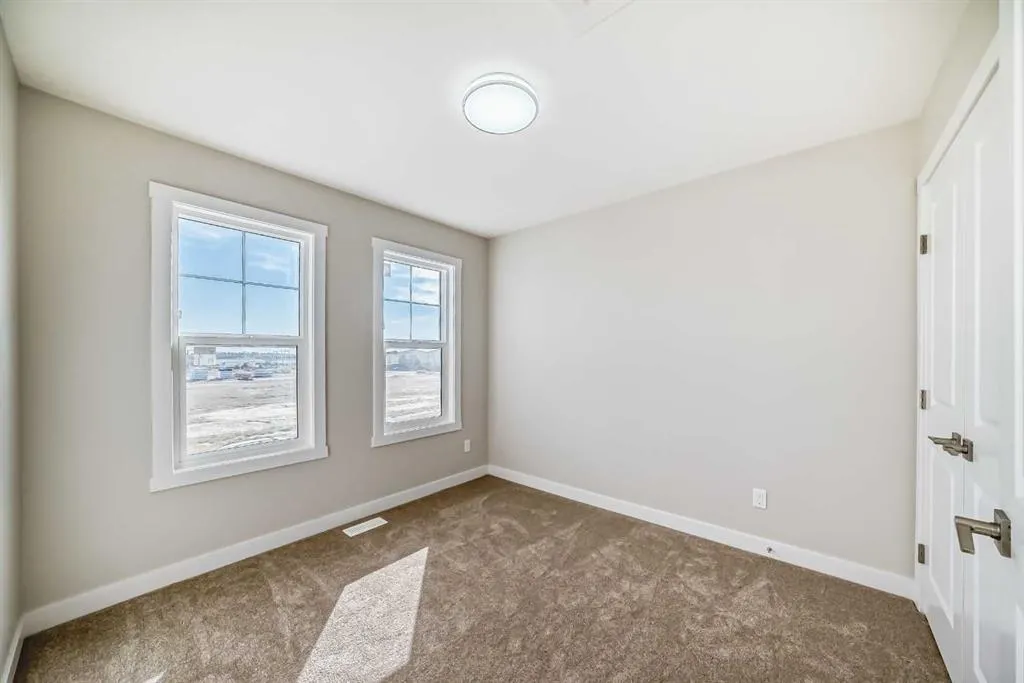 156 Belvedere Park SE