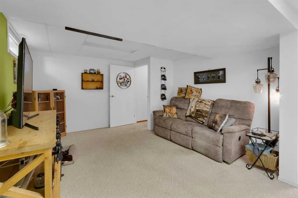 1919 15 Street