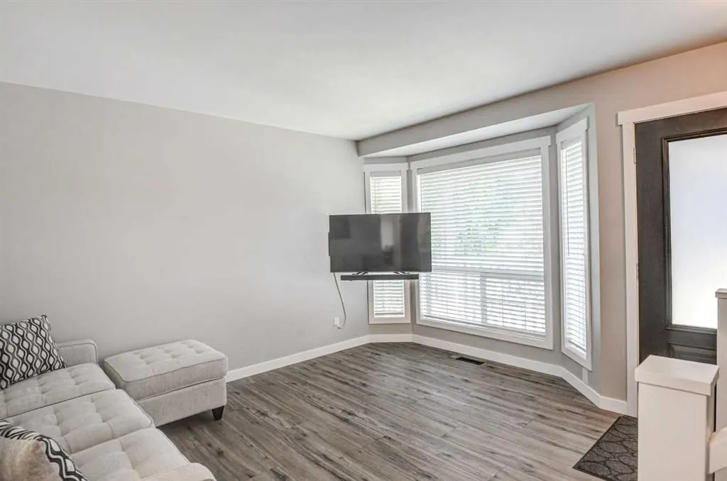 110 Hidden Hills Road NW