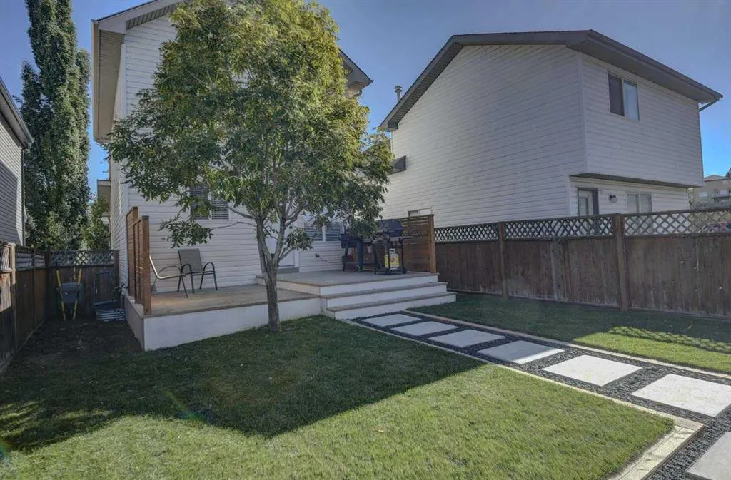 110 Hidden Hills Road NW