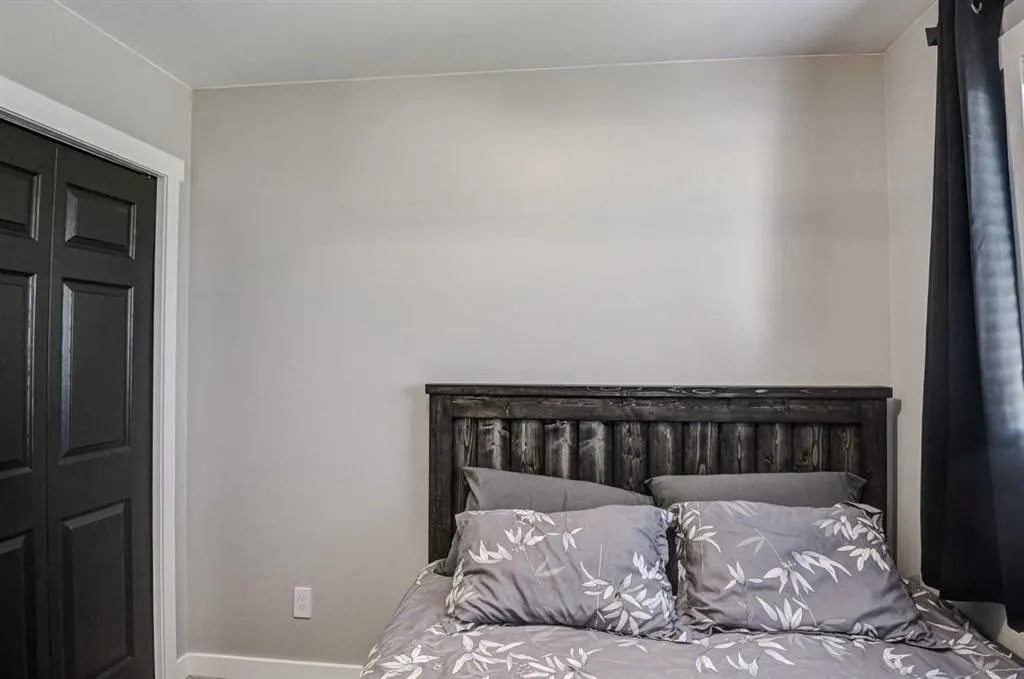 110 Hidden Hills Road NW