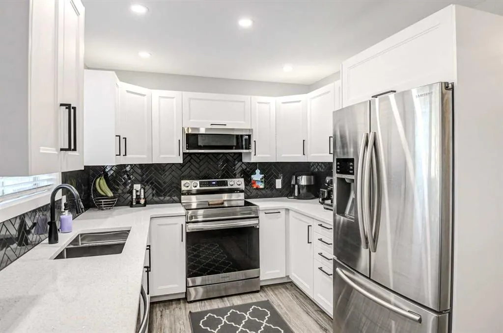 110 Hidden Hills Road NW