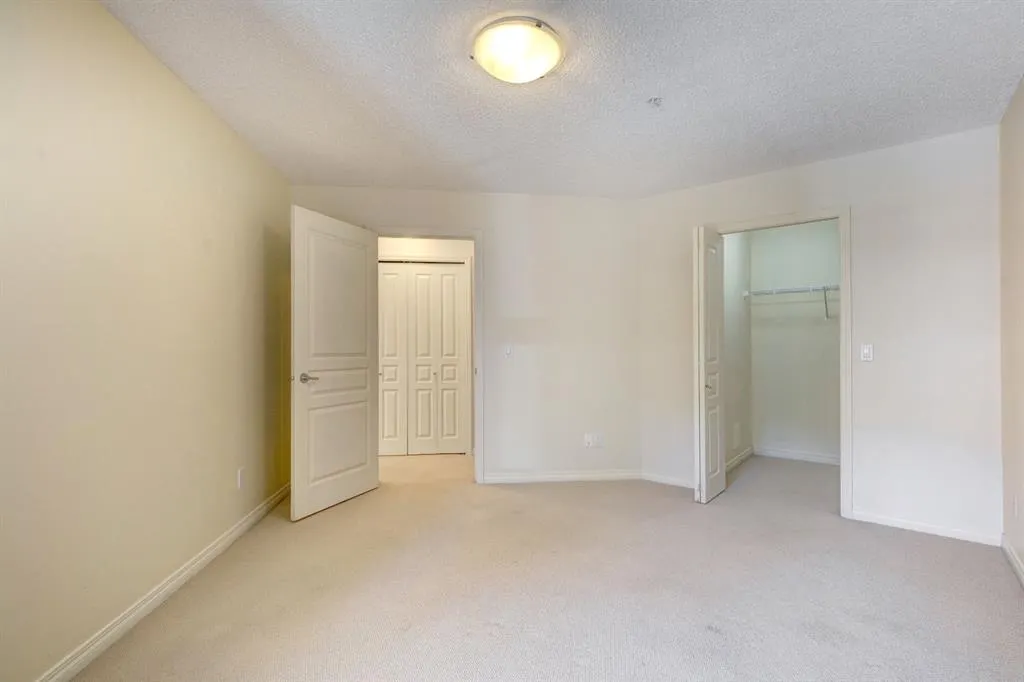 22 Richard Place SW, #326