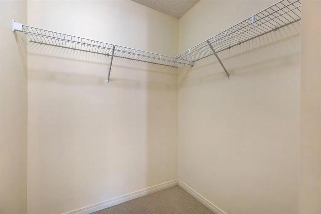 22 Richard Place SW, #326