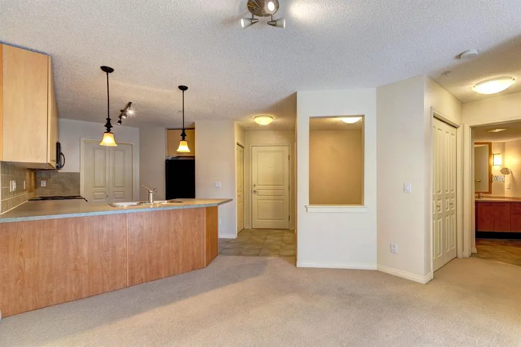 22 Richard Place SW, #326