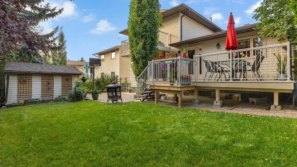 395 Silvergrove Drive NW