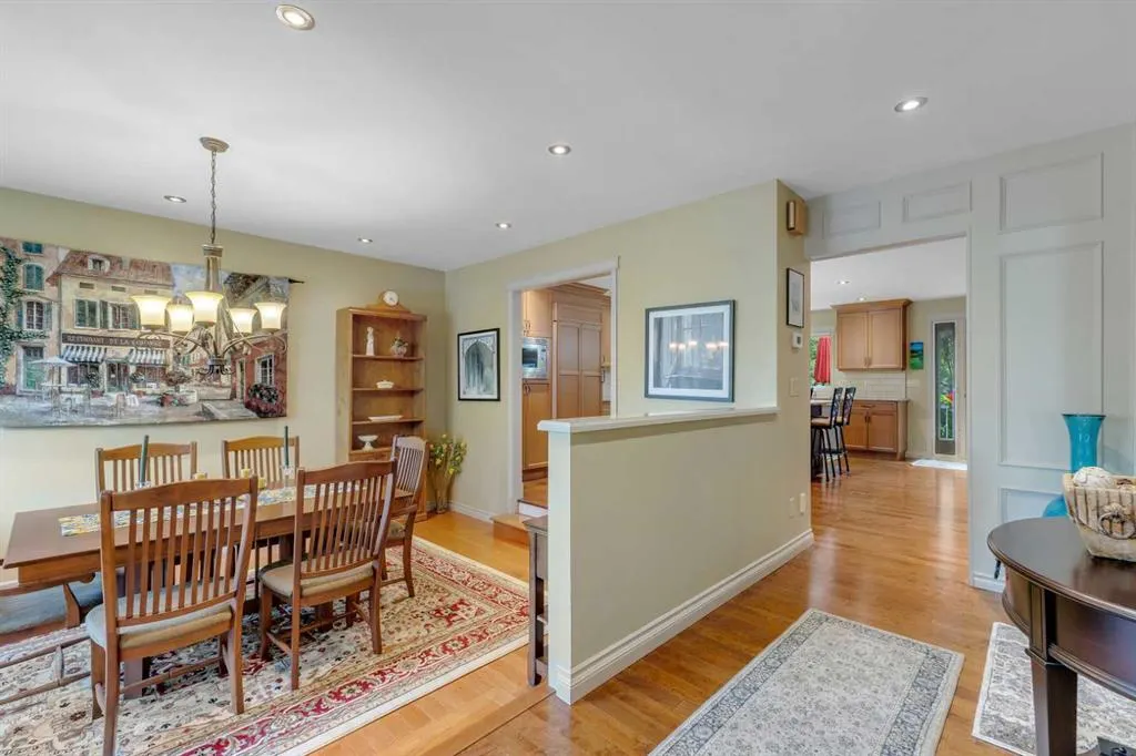395 Silvergrove Drive NW