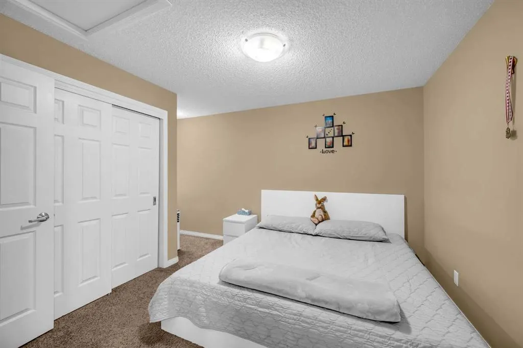 206 Cityscape Lane NE