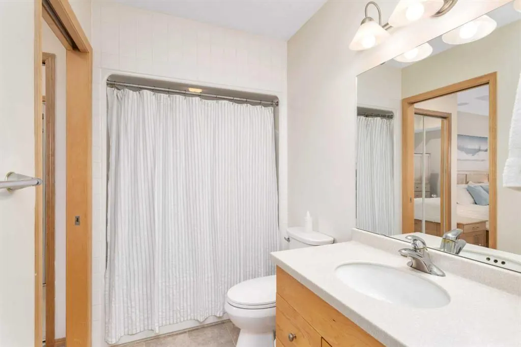 5100 Lakeshore Drive, #309