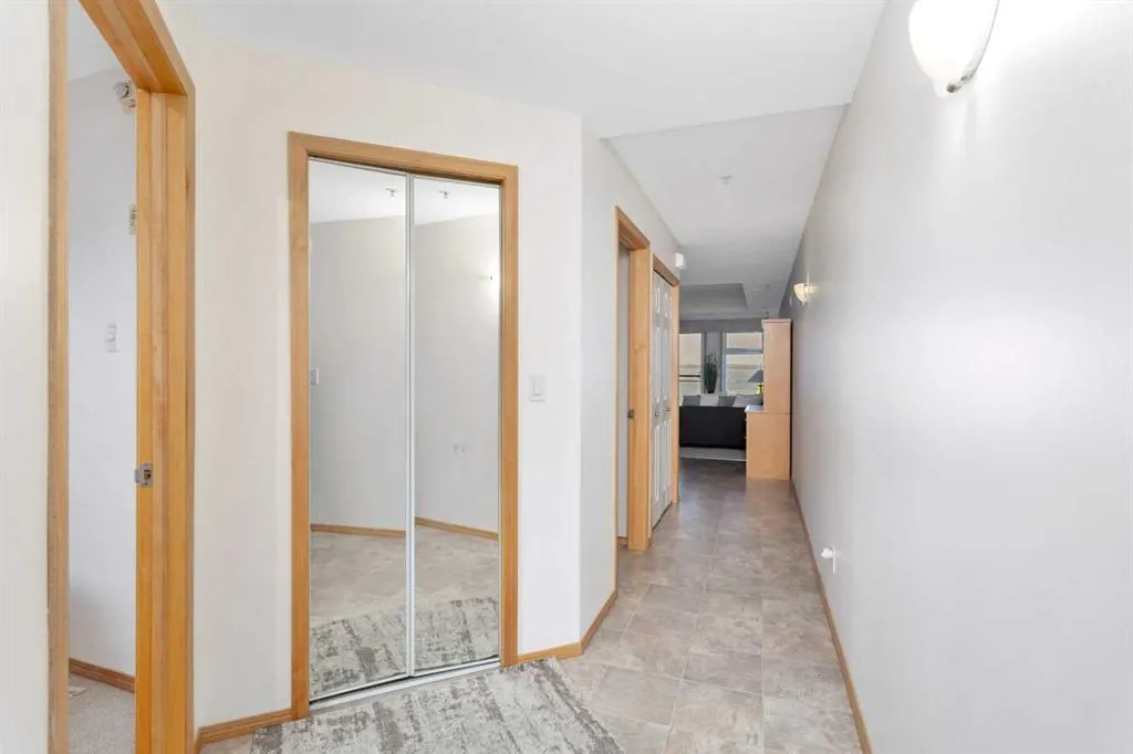 5100 Lakeshore Drive, #309