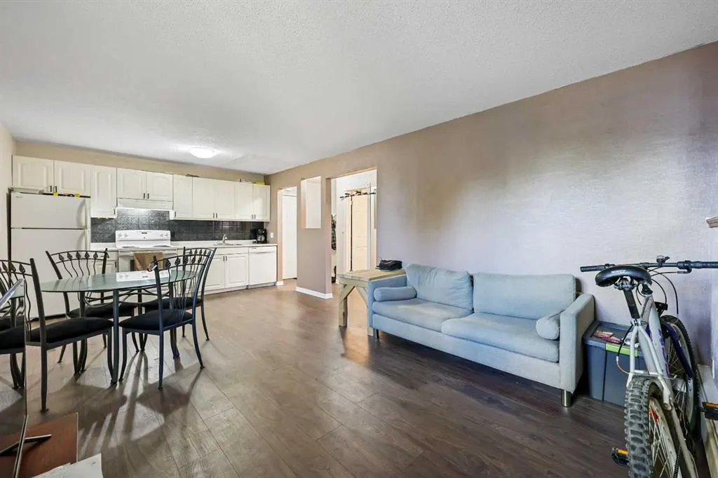 232 Sabrina Way SW, #1