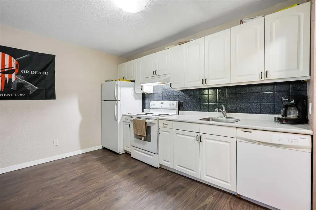 232 Sabrina Way SW, #1