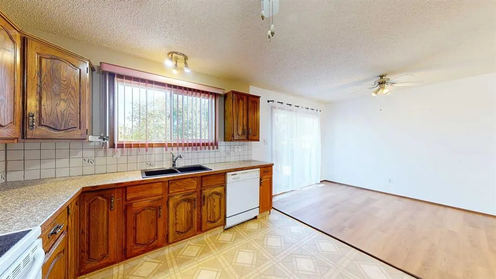 180 Shepherd Crescent SE