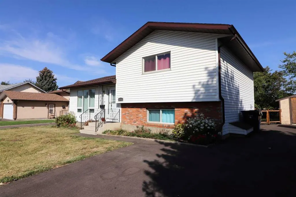 180 Shepherd Crescent SE