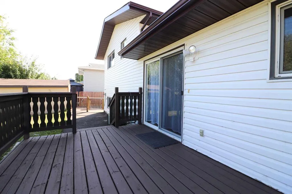 180 Shepherd Crescent SE