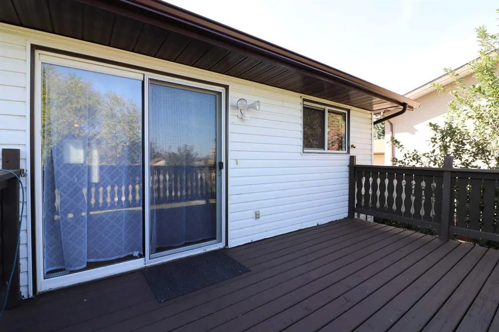 180 Shepherd Crescent SE