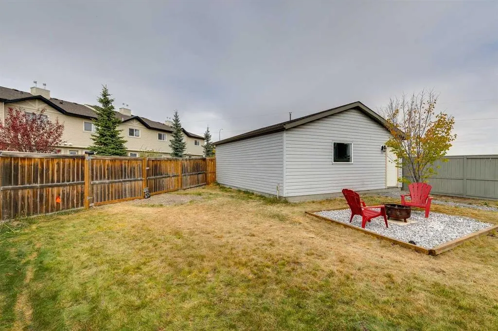 67 Saddlebrook Place NE