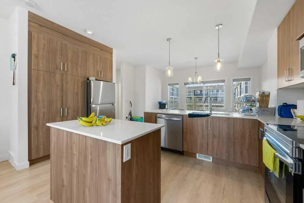 33 Merganser Drive W, #304