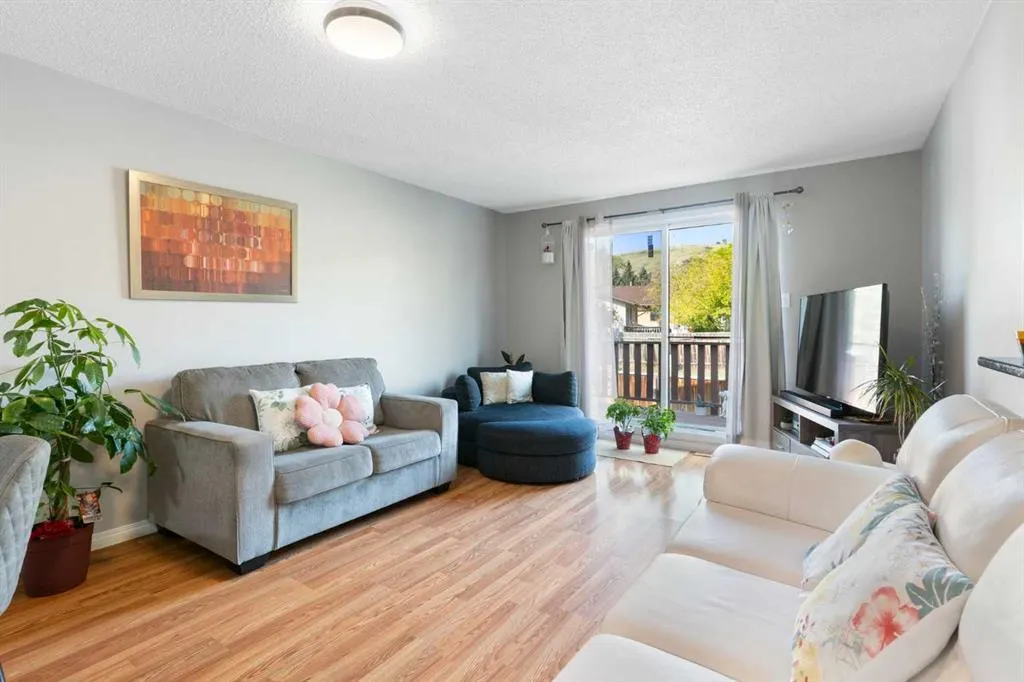 524 First Street E, #2