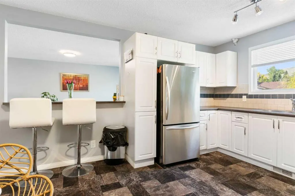 524 First Street E, #2