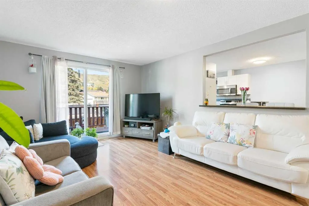 524 First Street E, #2