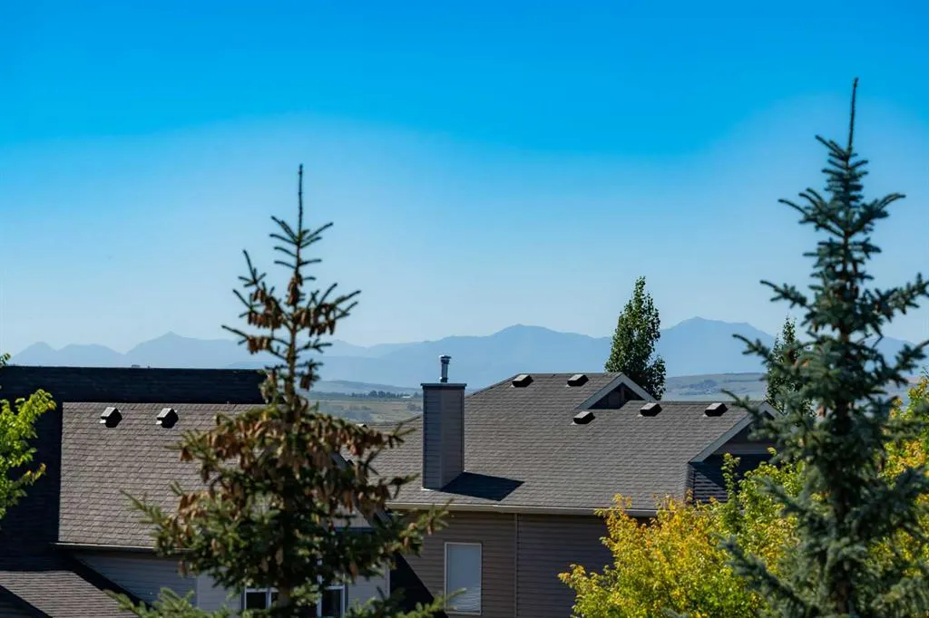 92 Crystal Shores Road, #1304
