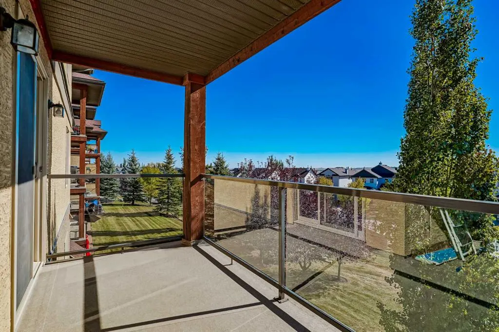 92 Crystal Shores Road, #1304