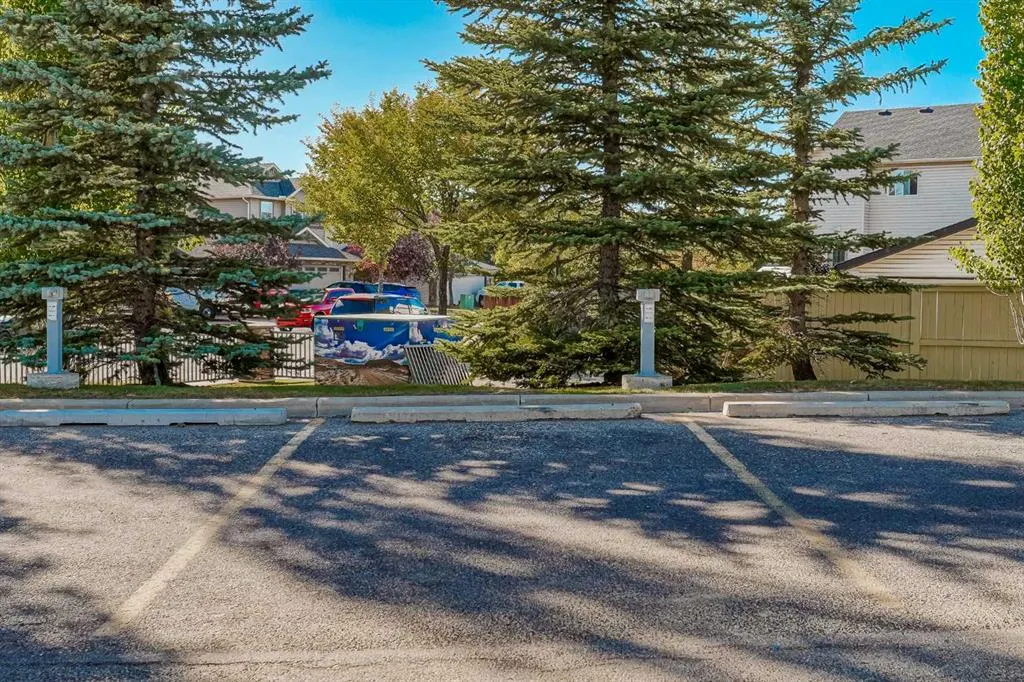 92 Crystal Shores Road, #1304