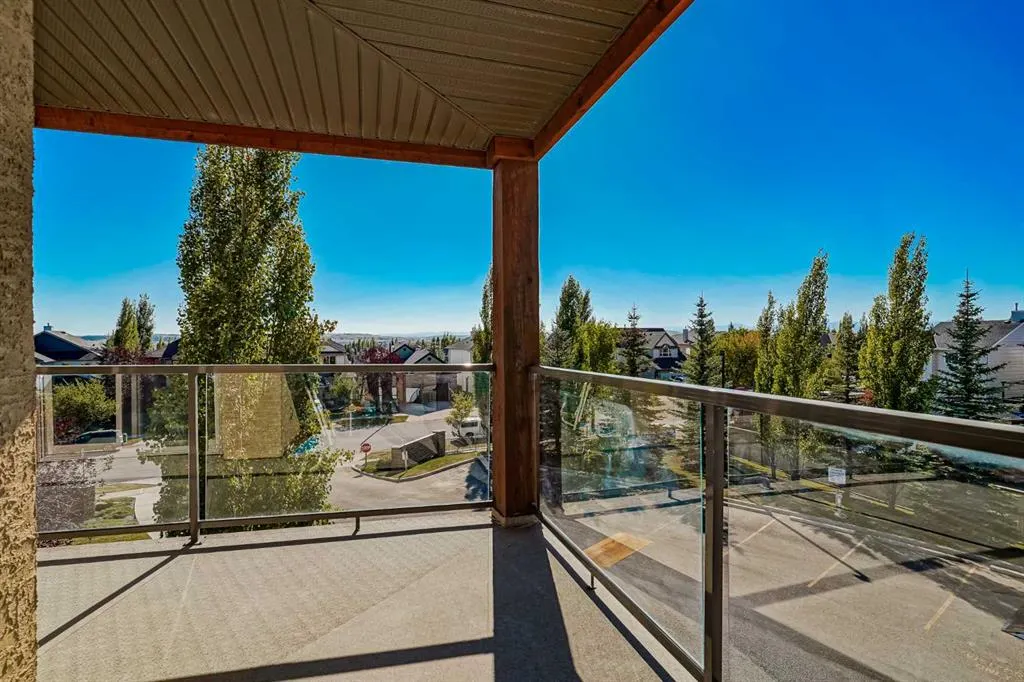 92 Crystal Shores Road, #1304