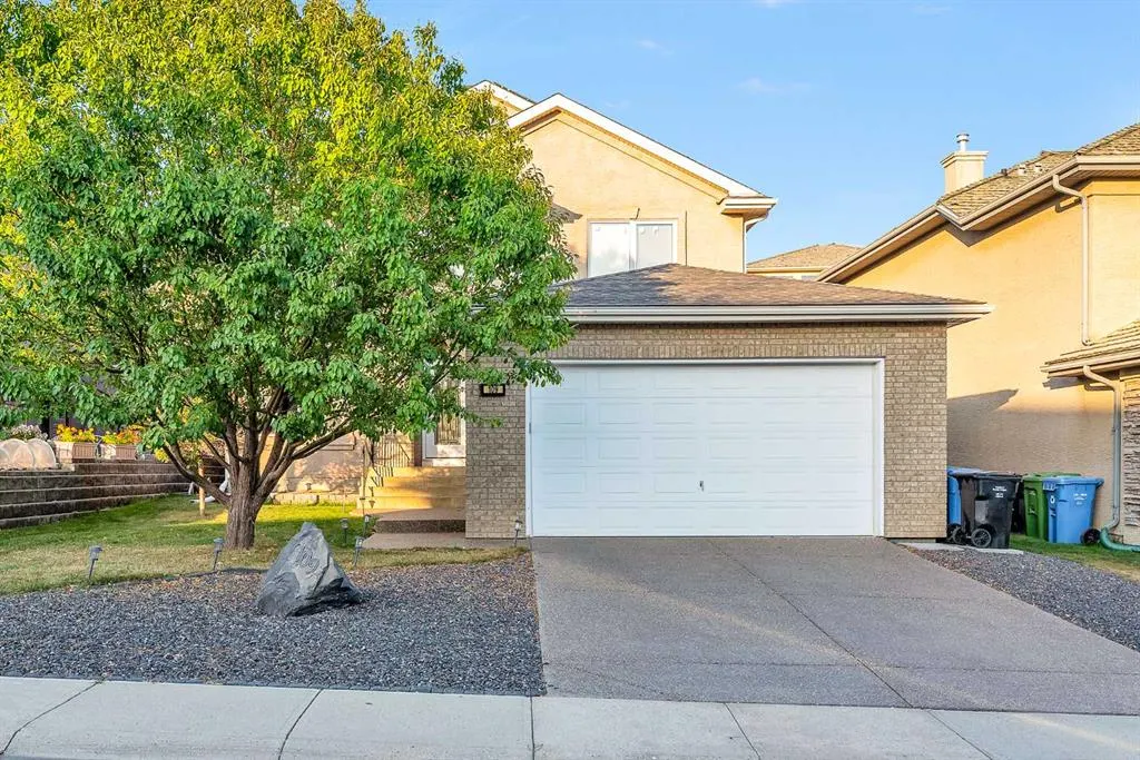 109 Royal Crest Terrace NW