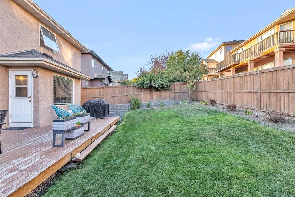 109 Royal Crest Terrace NW